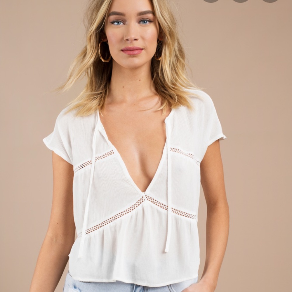 Rosy plunging top
